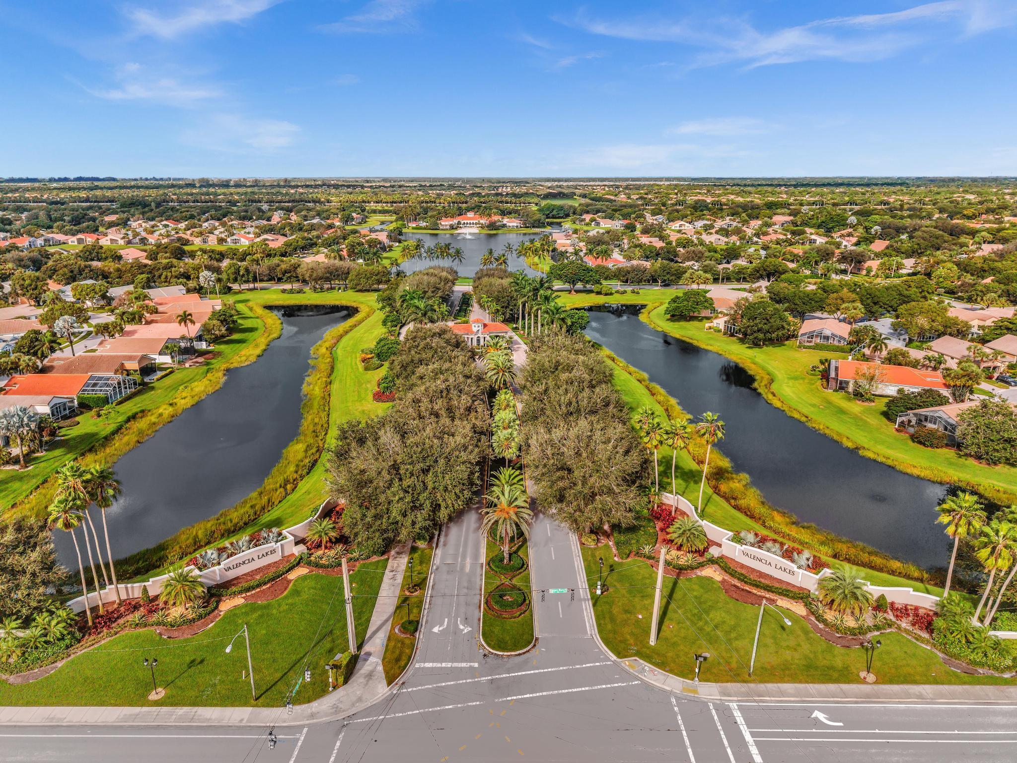 VALENCIA LAKES - Residential