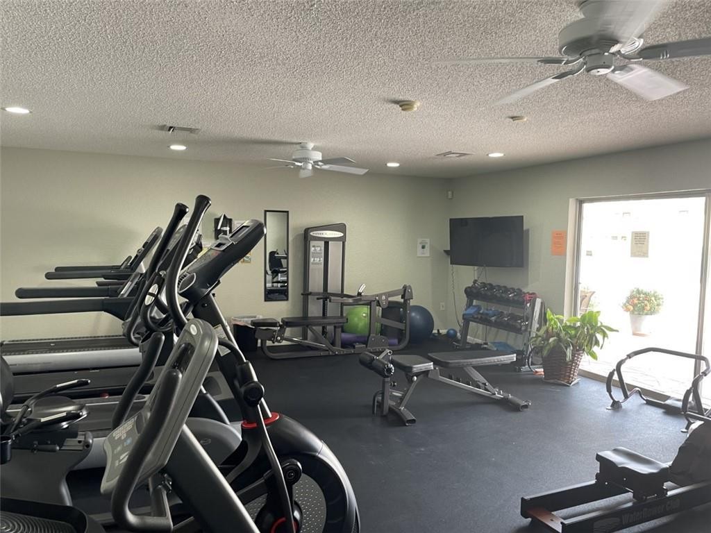 ORIOLE GOLF & TENNIS CLUB - Residential