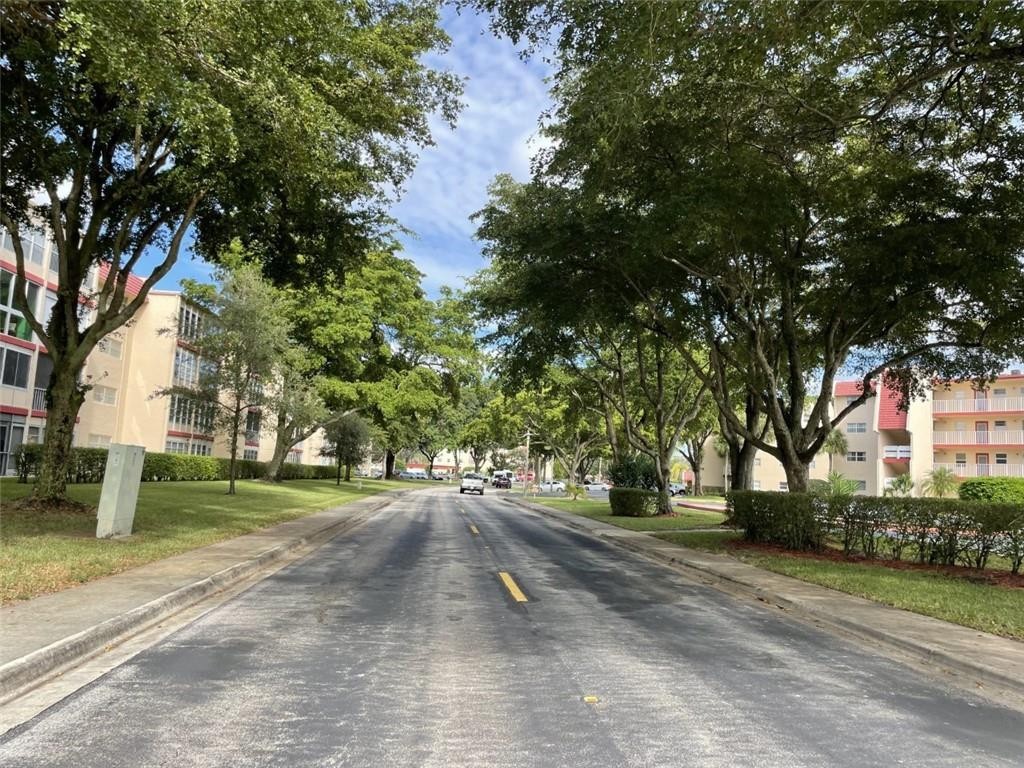 ORIOLE GOLF & TENNIS CLUB - Residential