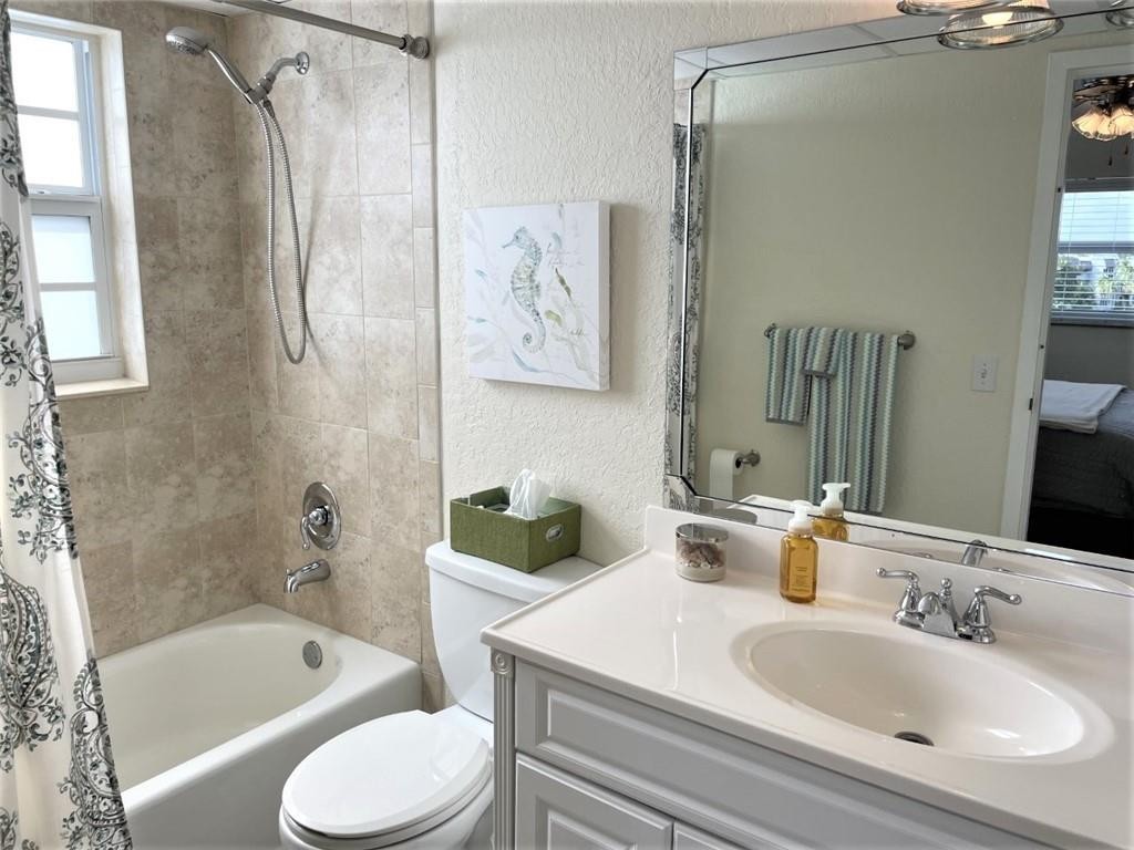 ORIOLE GOLF & TENNIS CLUB - Residential