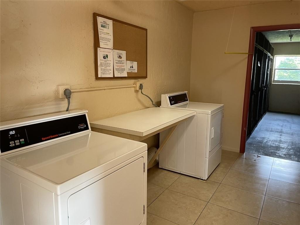 ORIOLE GOLF & TENNIS CLUB - Residential