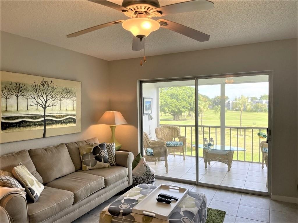 ORIOLE GOLF & TENNIS CLUB - Residential