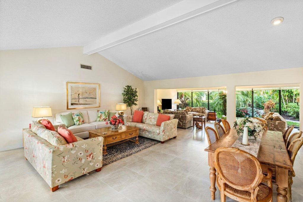 Photo of 4265 Shelldrake Lane, Boynton Beach, FL 33436 (MLS # B26004720)