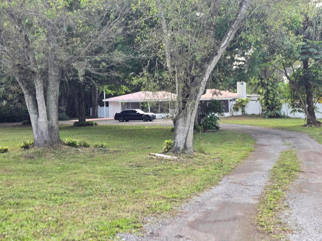 Photo of 1381 Bennett Rd, Fort Pierce, FL 34947 (MLS # R10968433)