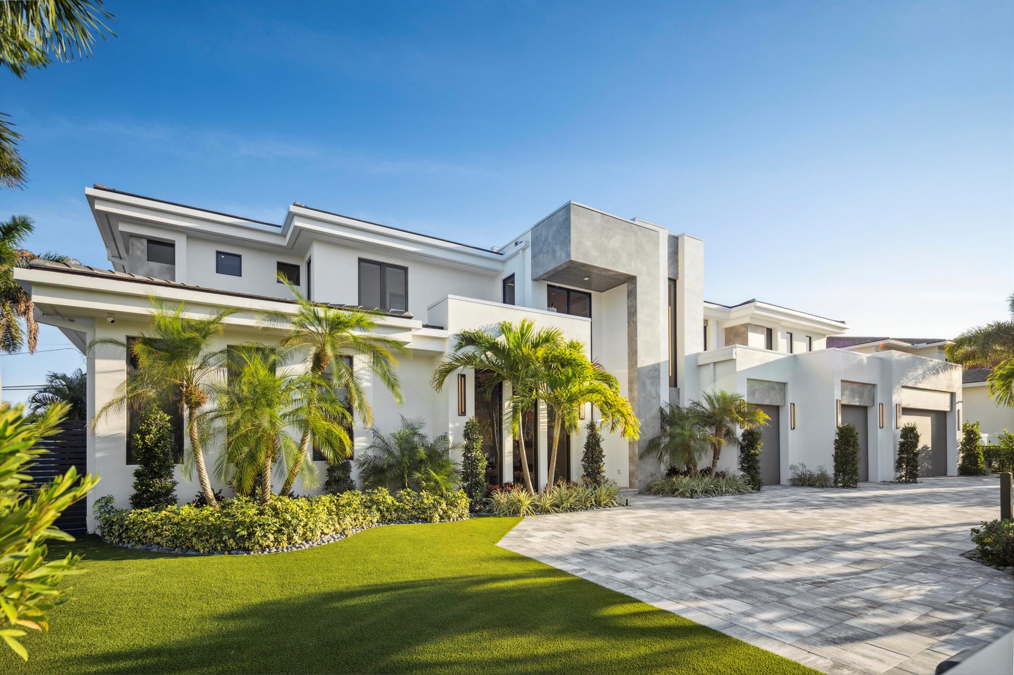 474 NE 10th Street