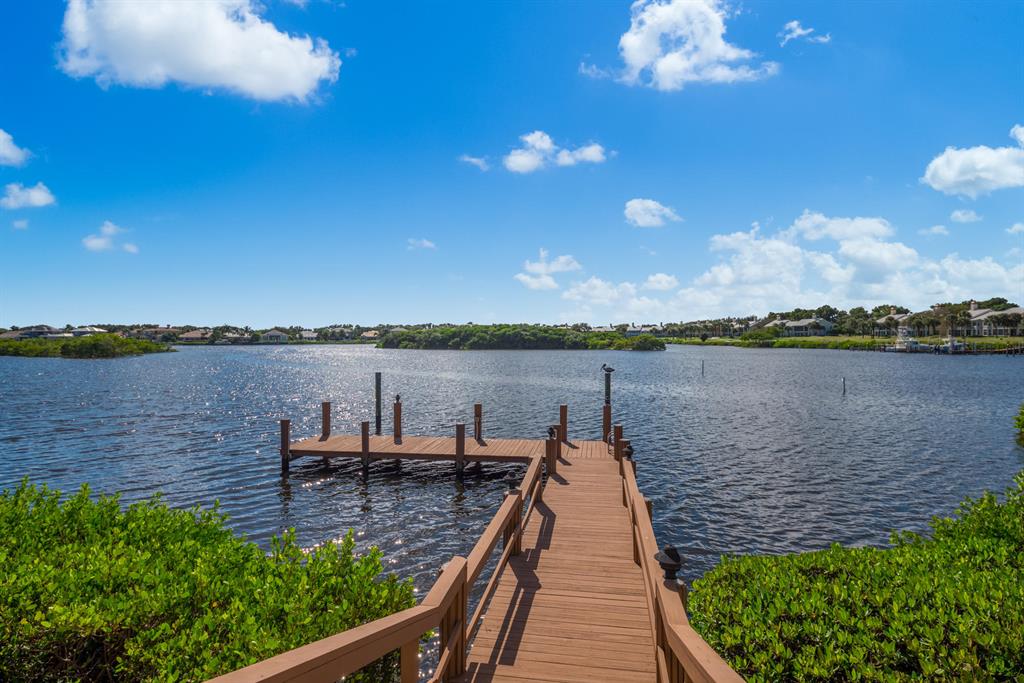 ADMIRALS COVE - Residential