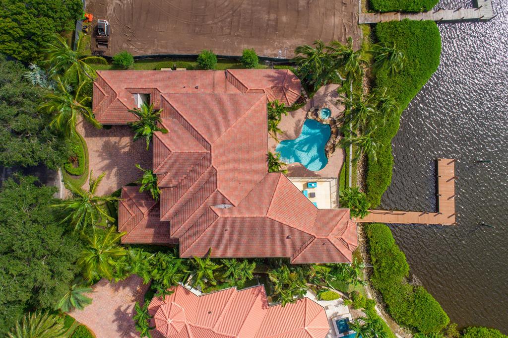 ADMIRALS COVE - Residential