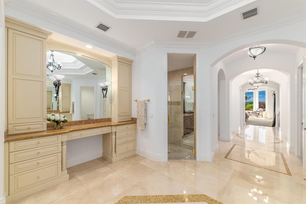 ADMIRALS COVE - Residential