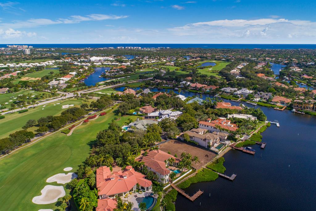 ADMIRALS COVE - Residential