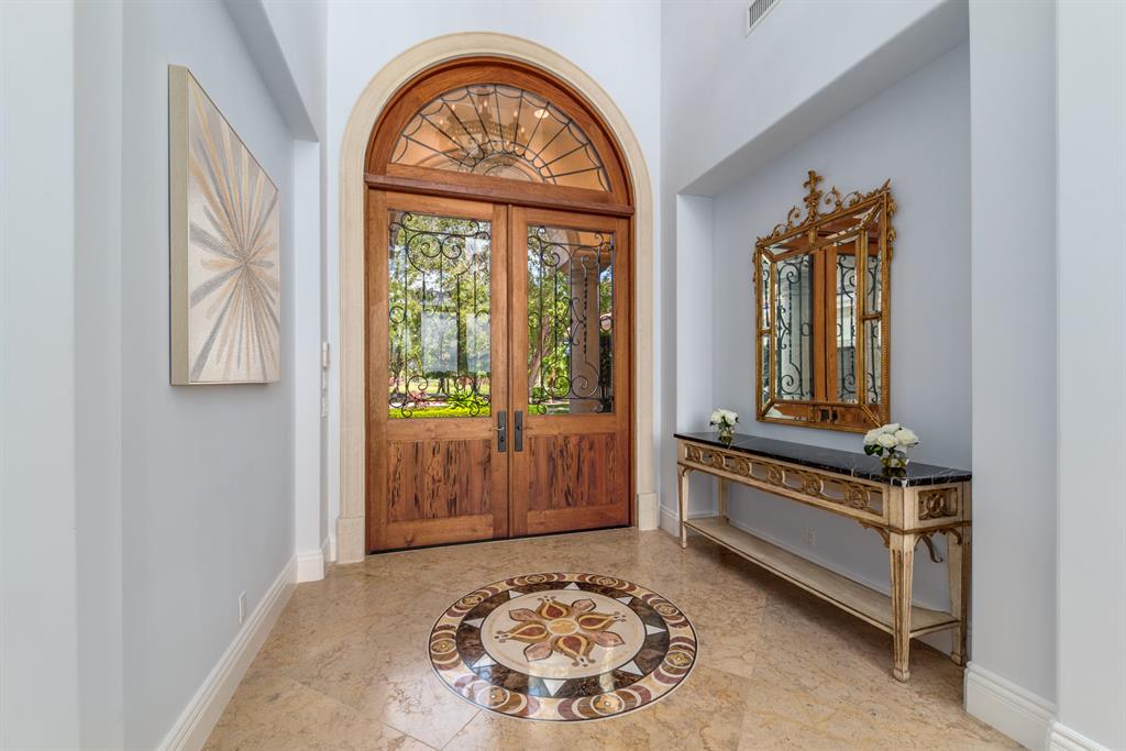 ADMIRALS COVE - Residential