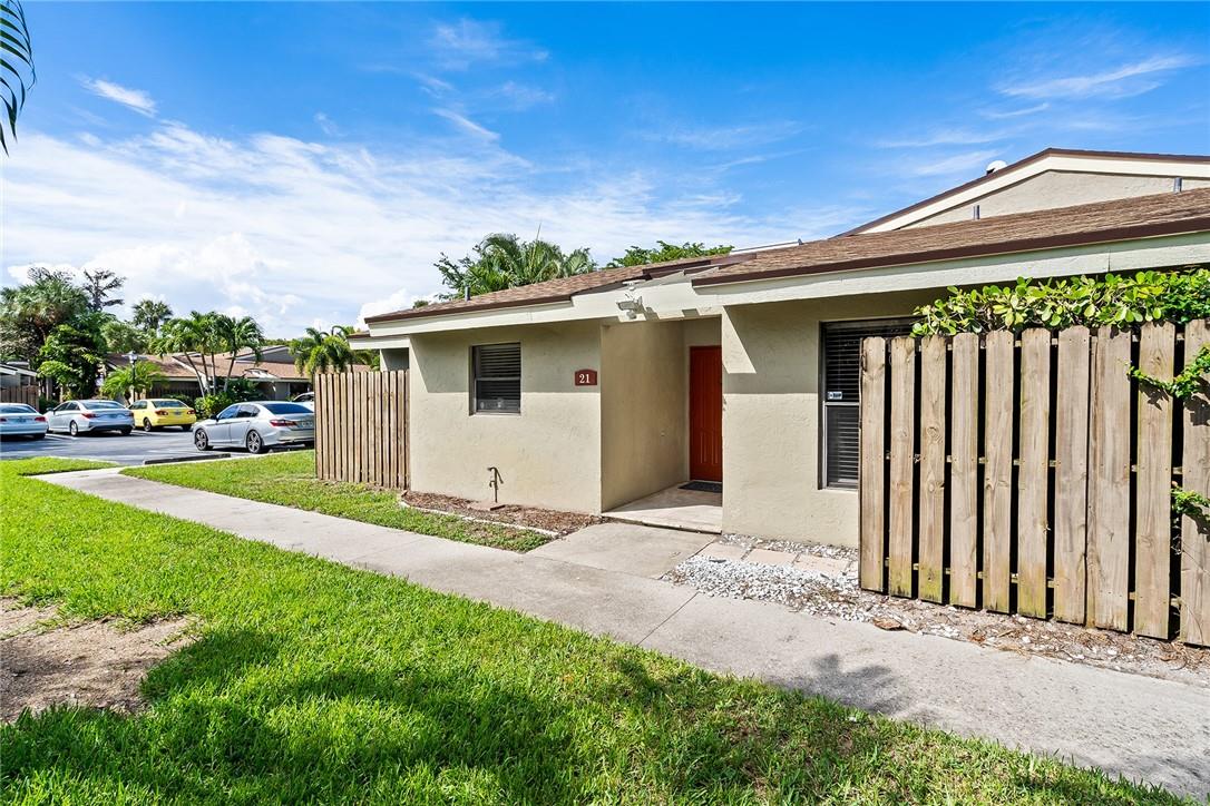 Meadows 300 - Residential Lease