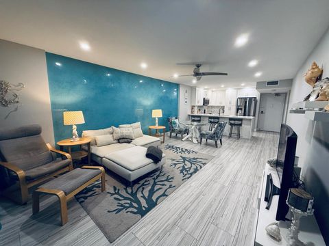 3540 S Ocean Boulevard 201 South Palm Beach FL 33480