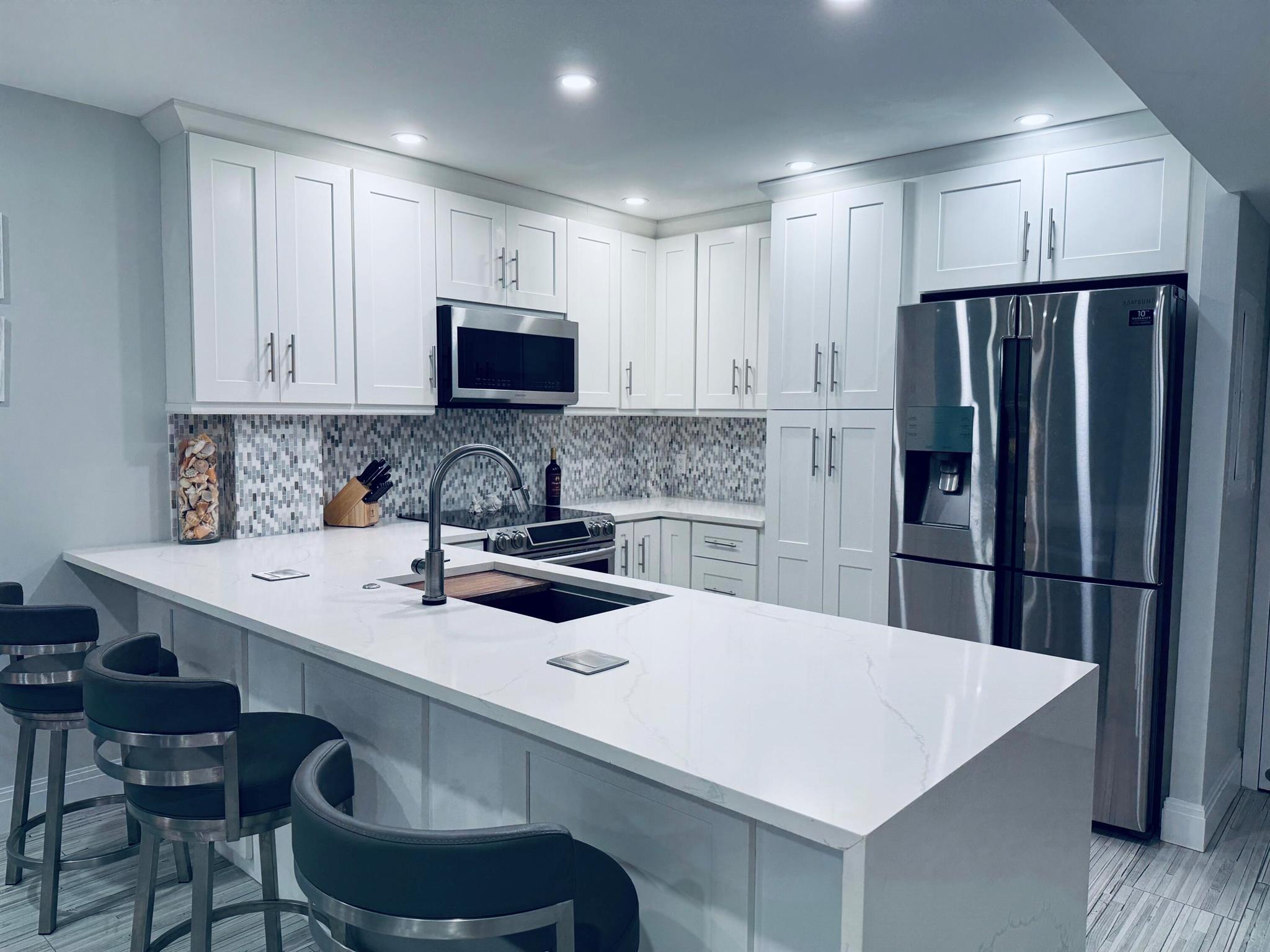 3540 S Ocean Boulevard 201