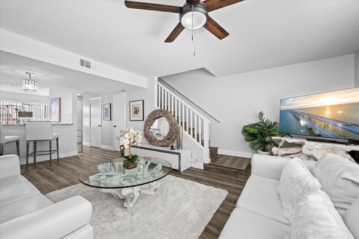6359 Riverwalk Lane 6