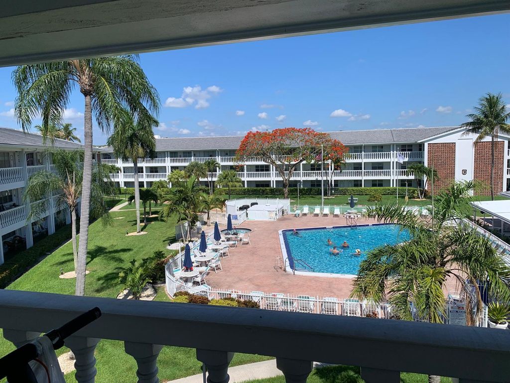 Photo of 2453 NE 51st Street #D316, Fort Lauderdale, FL 33308 (MLS # B26033268)