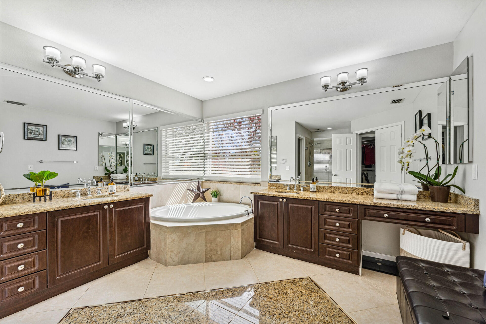 LAKES AT BOCA RATON PAR K - Residential