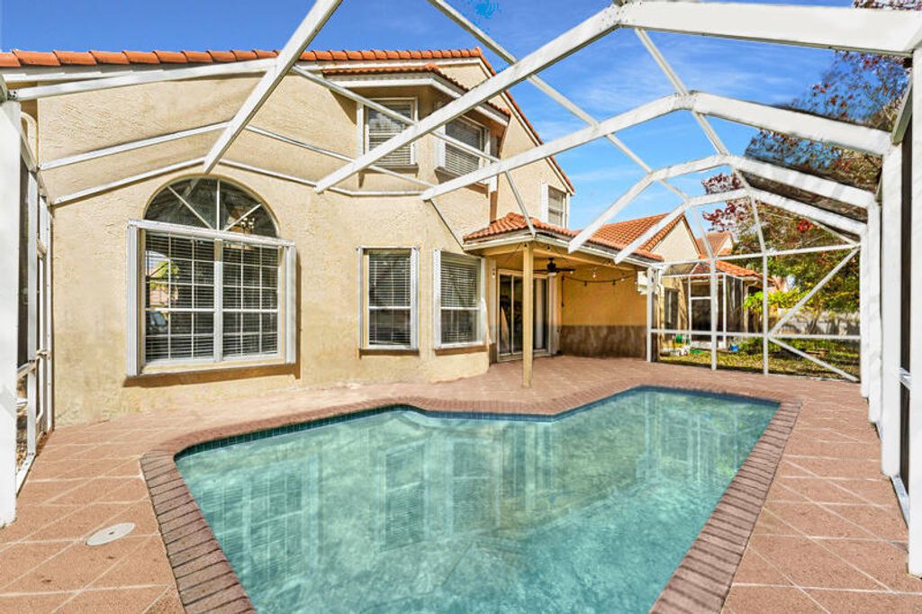 Photo of 10956 N Danbury Way, Boca Raton, FL 33498 (MLS # R11164904)