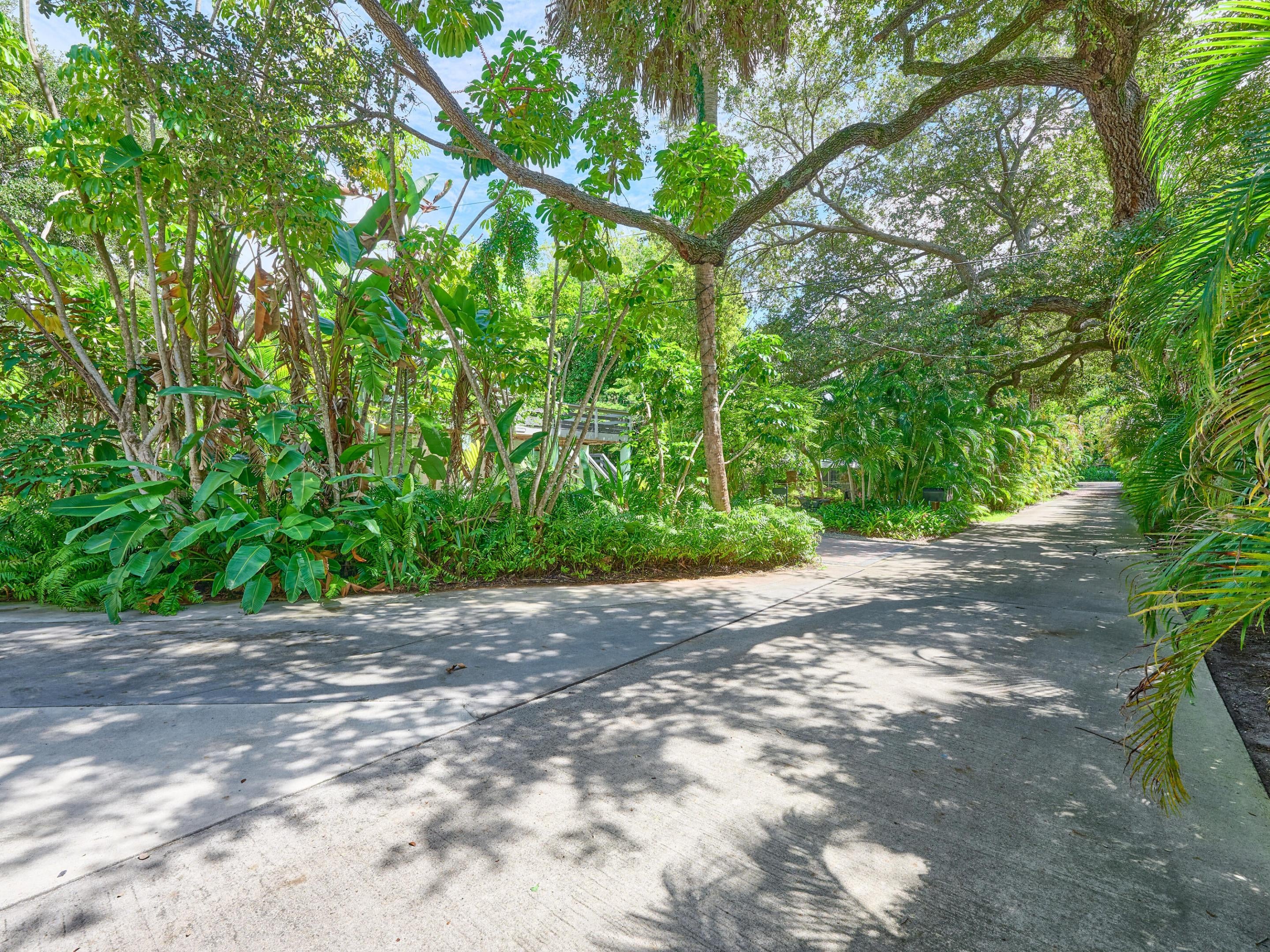 1398 SW PALM CITY Road