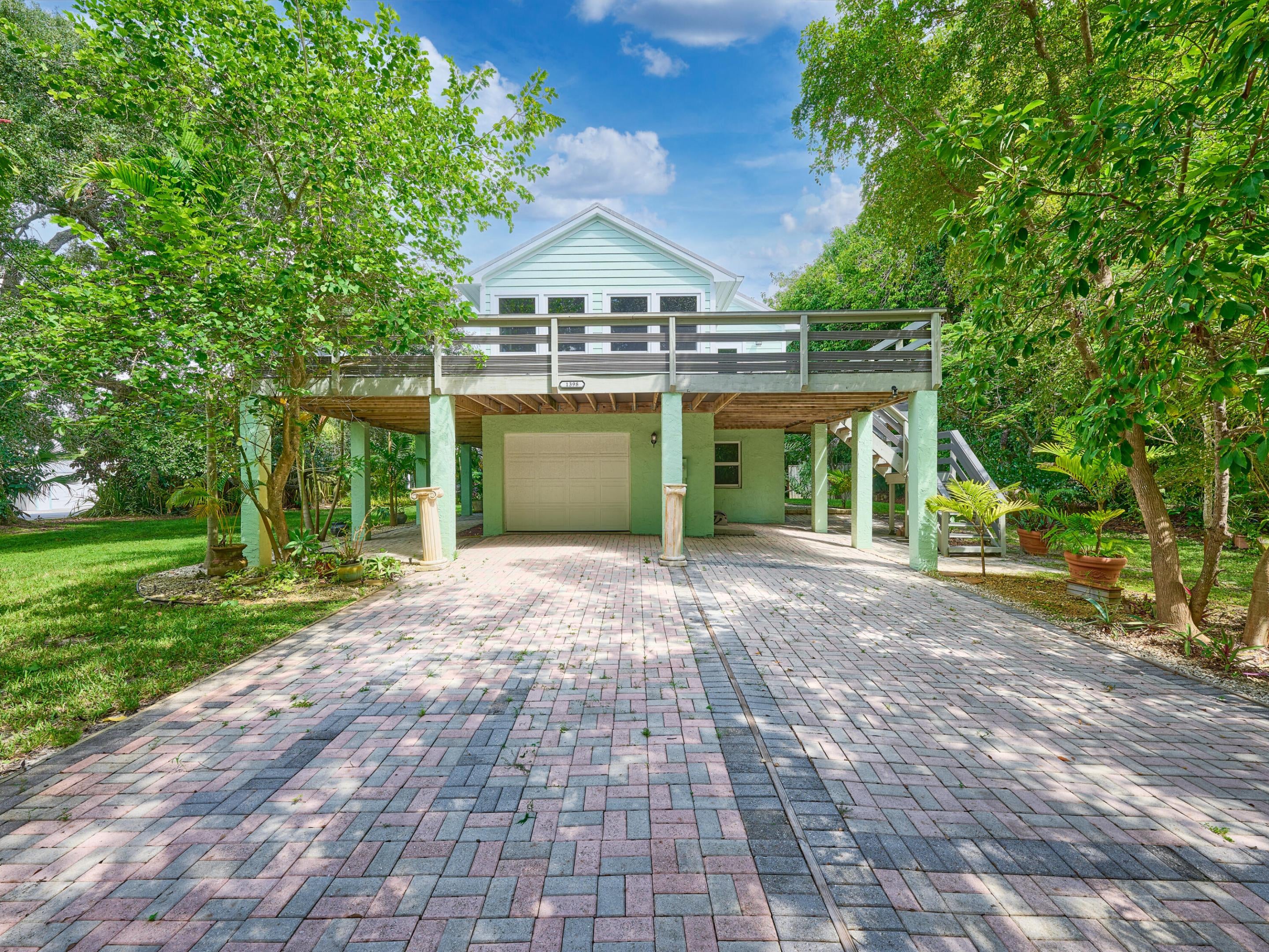 1398 SW PALM CITY Road