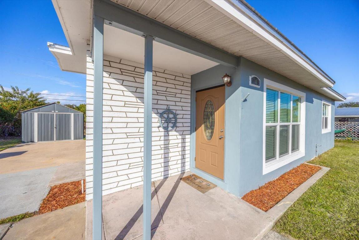 788 Schumann Drive, Sebastian, FL, 32958/$299,000 3 788 Schumann Drive