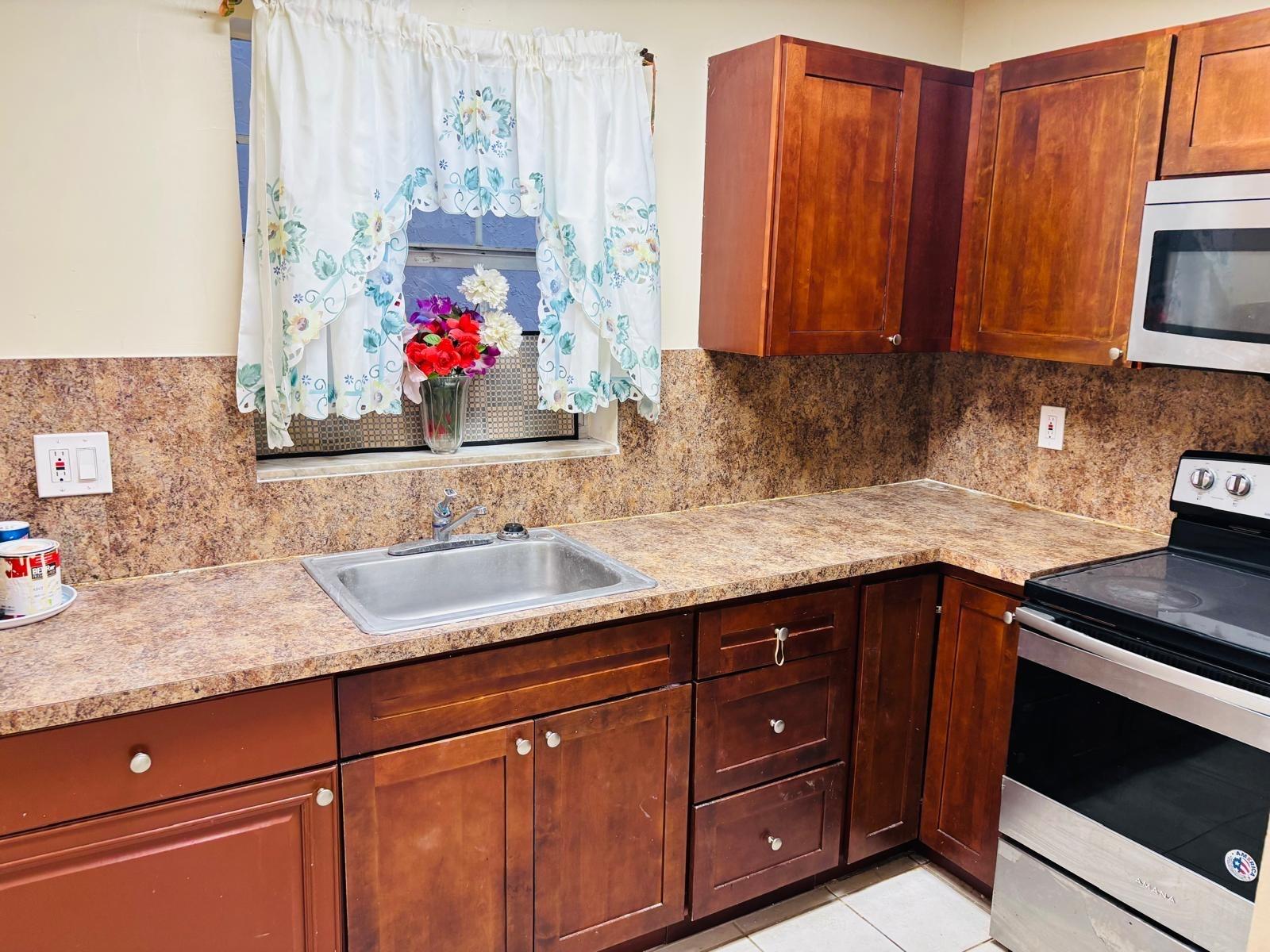 Wood Hue II Condo - Residential Lease