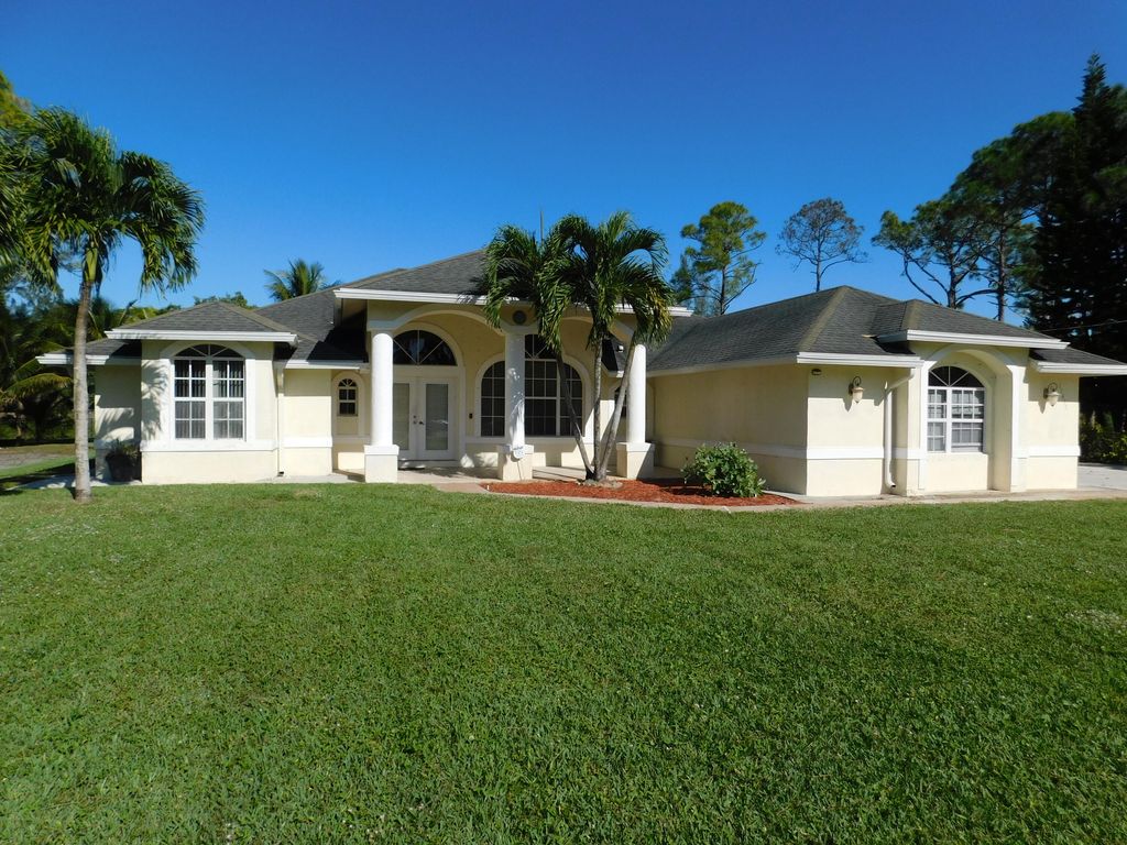 Photo of 11417 46th Place N, Royal Palm Beach, FL 33411 (MLS # R10855371)