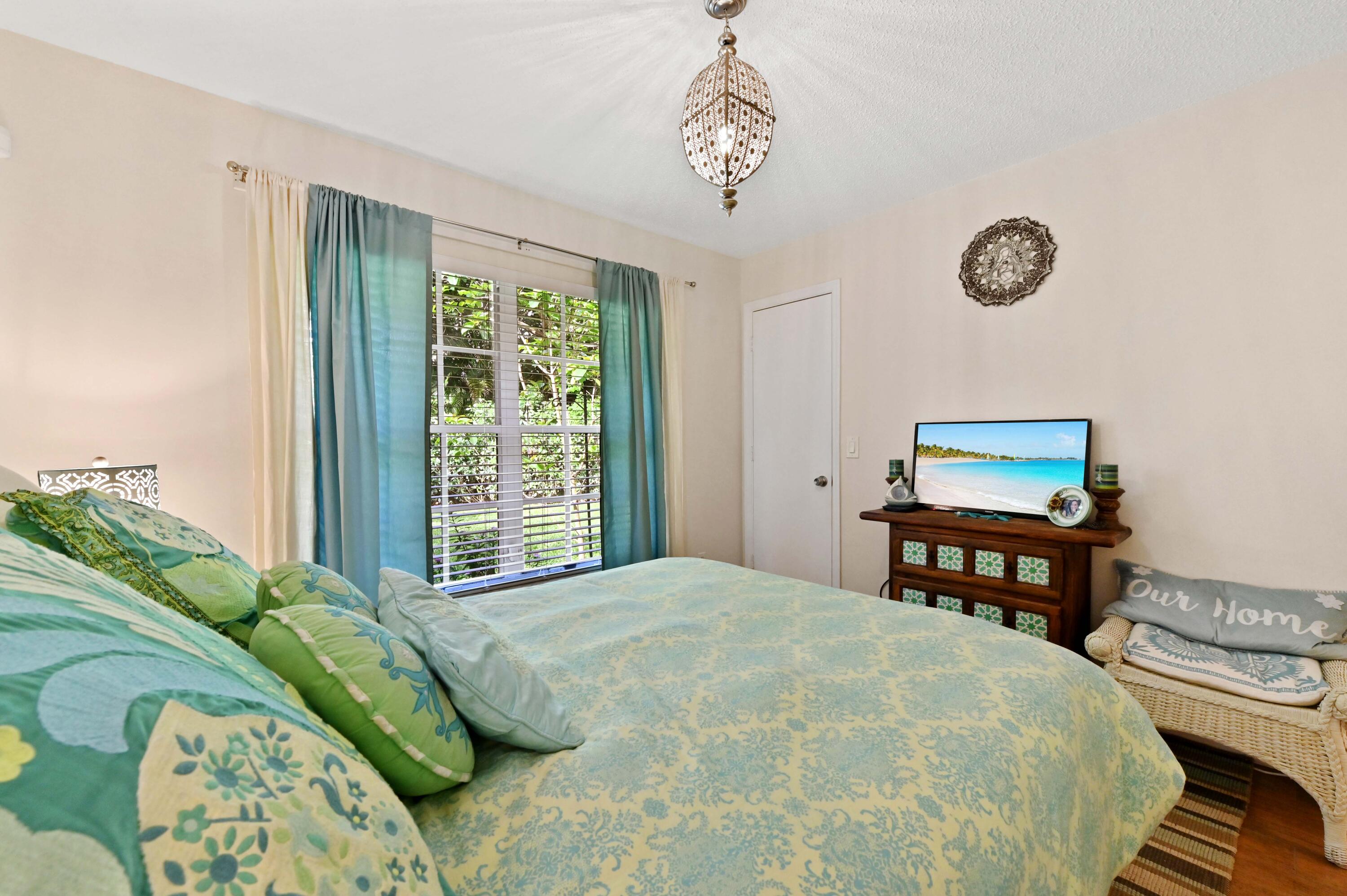 SHERWOOD FOREST - Residential