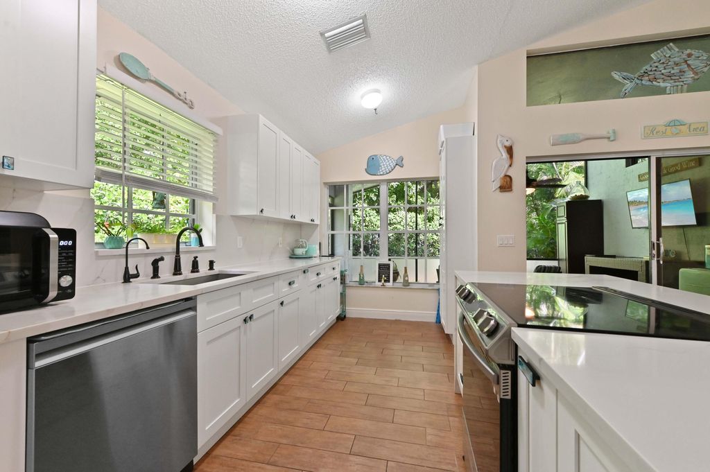 Photo of 292 Sherwood Forest Drive, Delray Beach, FL 33445 (MLS # B26009817)