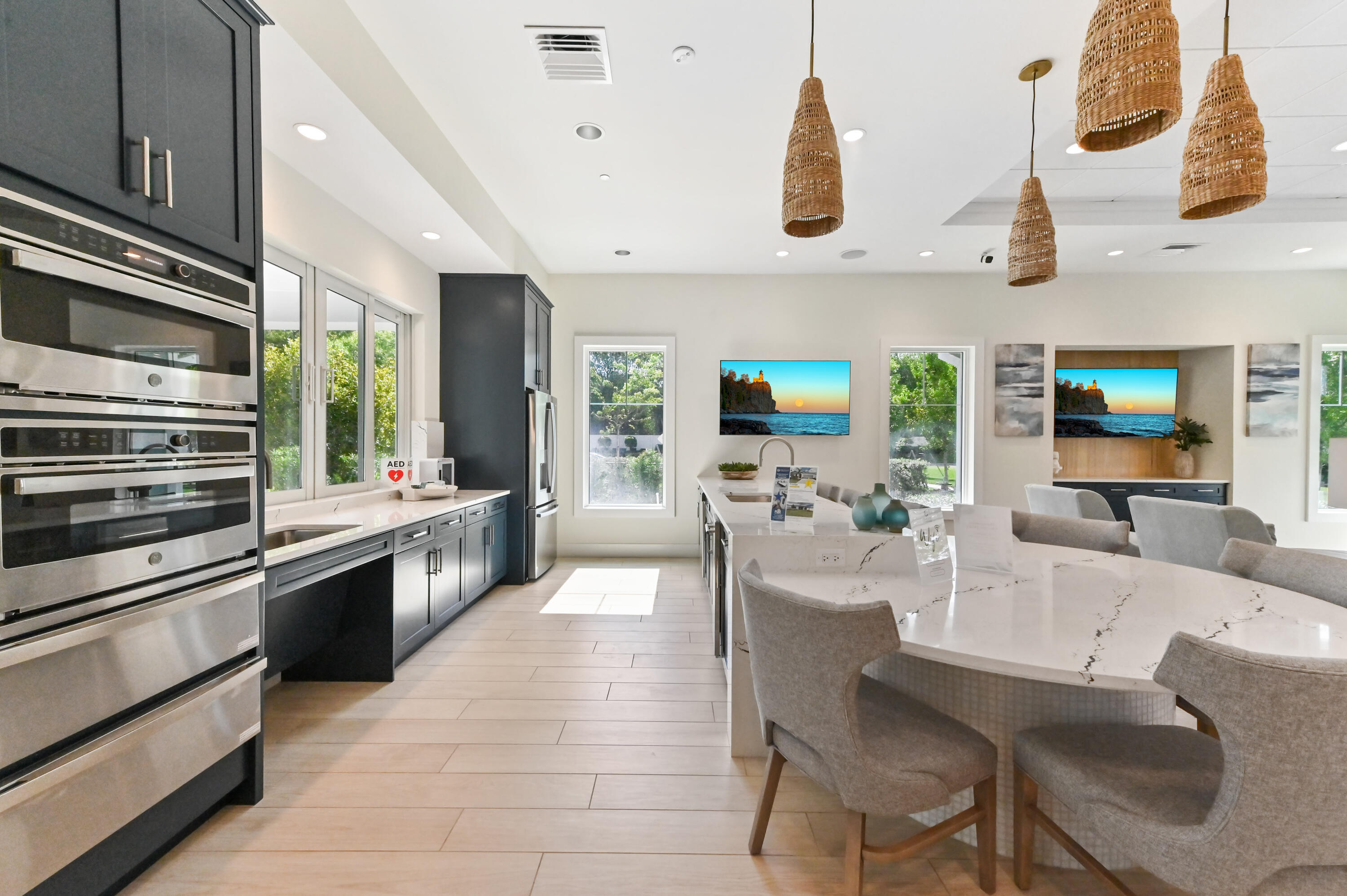 SHERWOOD FOREST - Residential