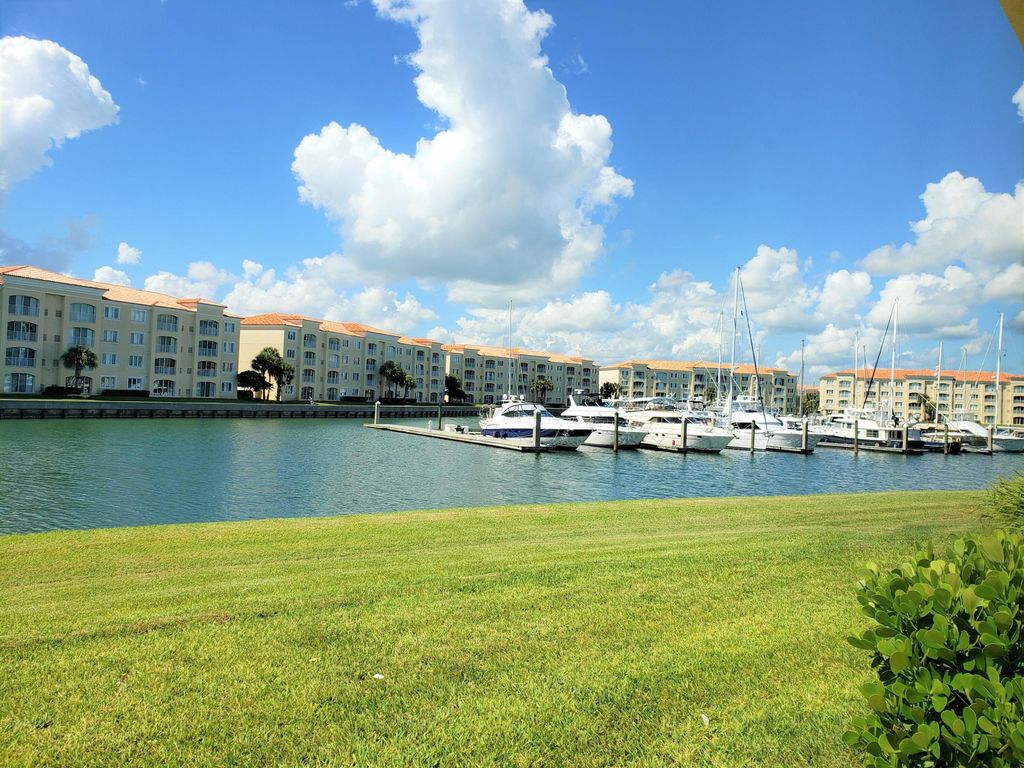 Photo of 8 Harbour Isle Drive E #105, Fort Pierce, FL 34949 (MLS # R11037433)