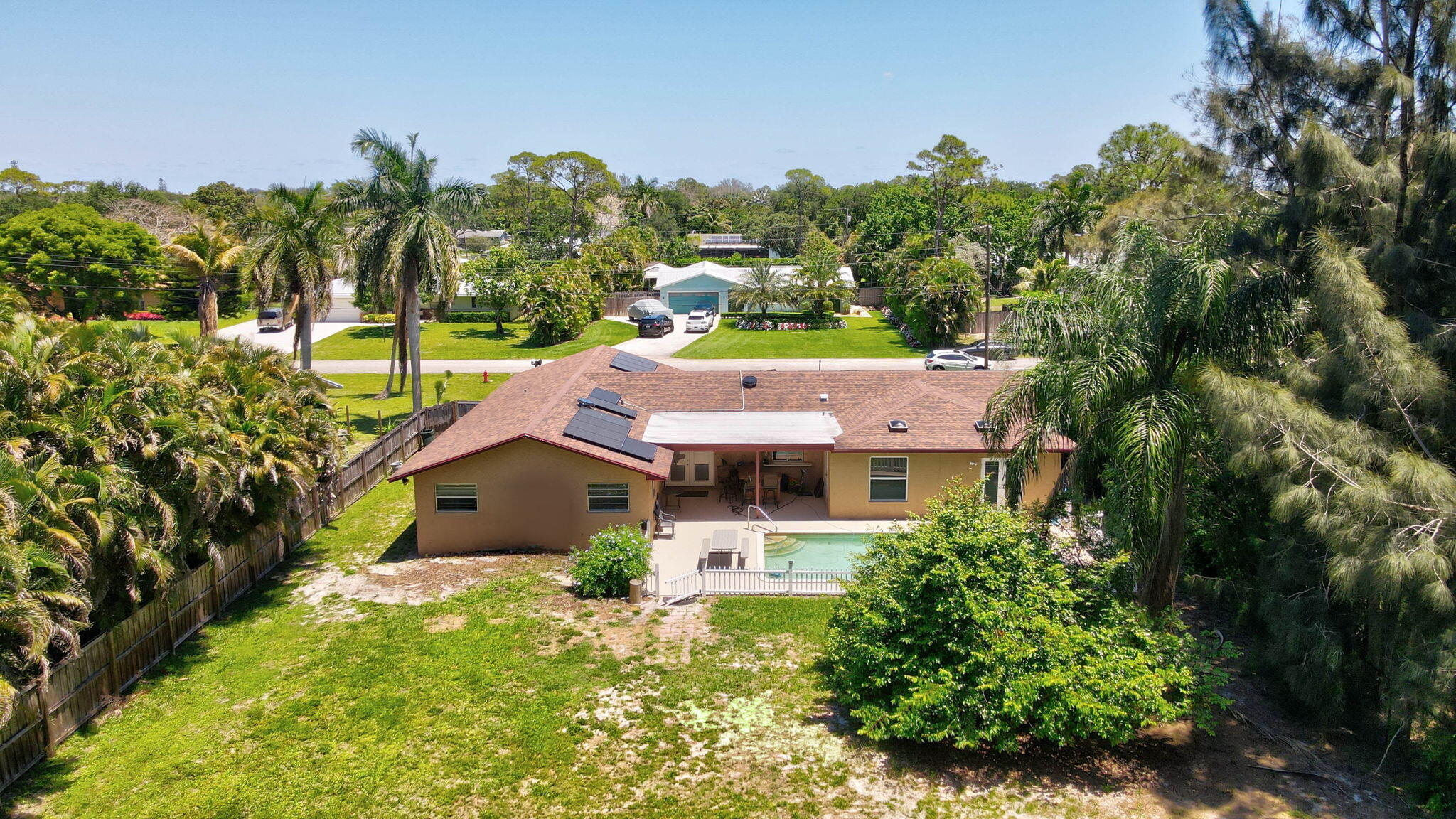 FLORIDA GARDENS 2 - Residential