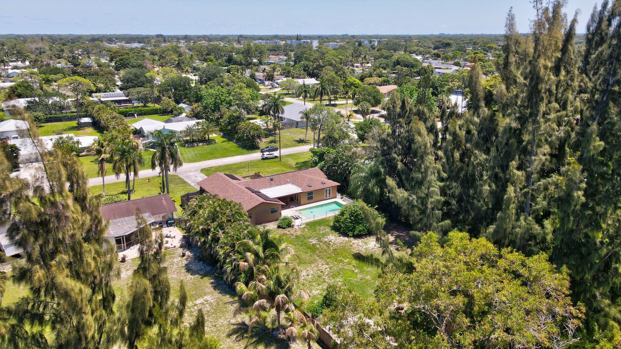 FLORIDA GARDENS 2 - Residential