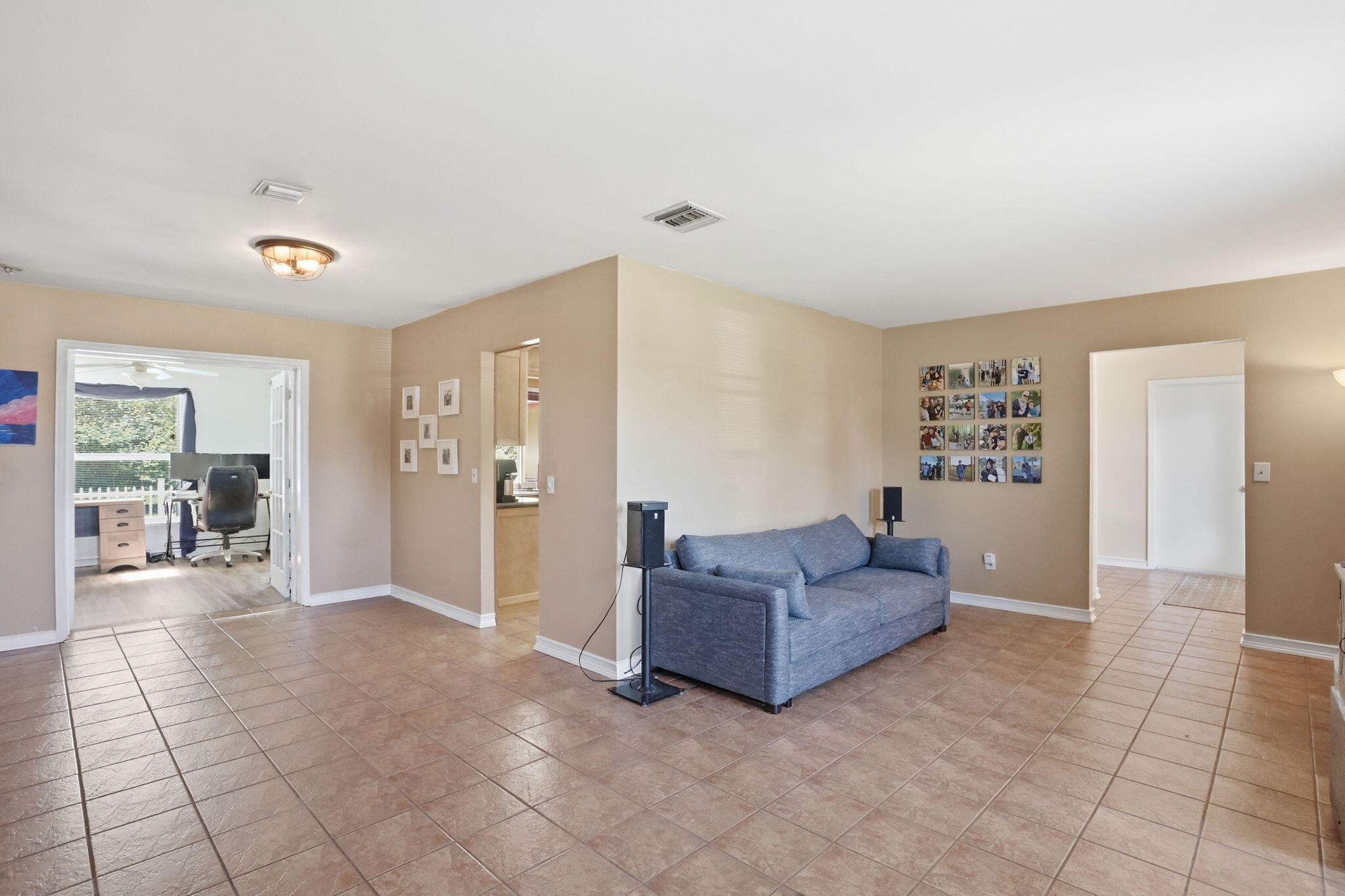 FLORIDA GARDENS 2 - Residential
