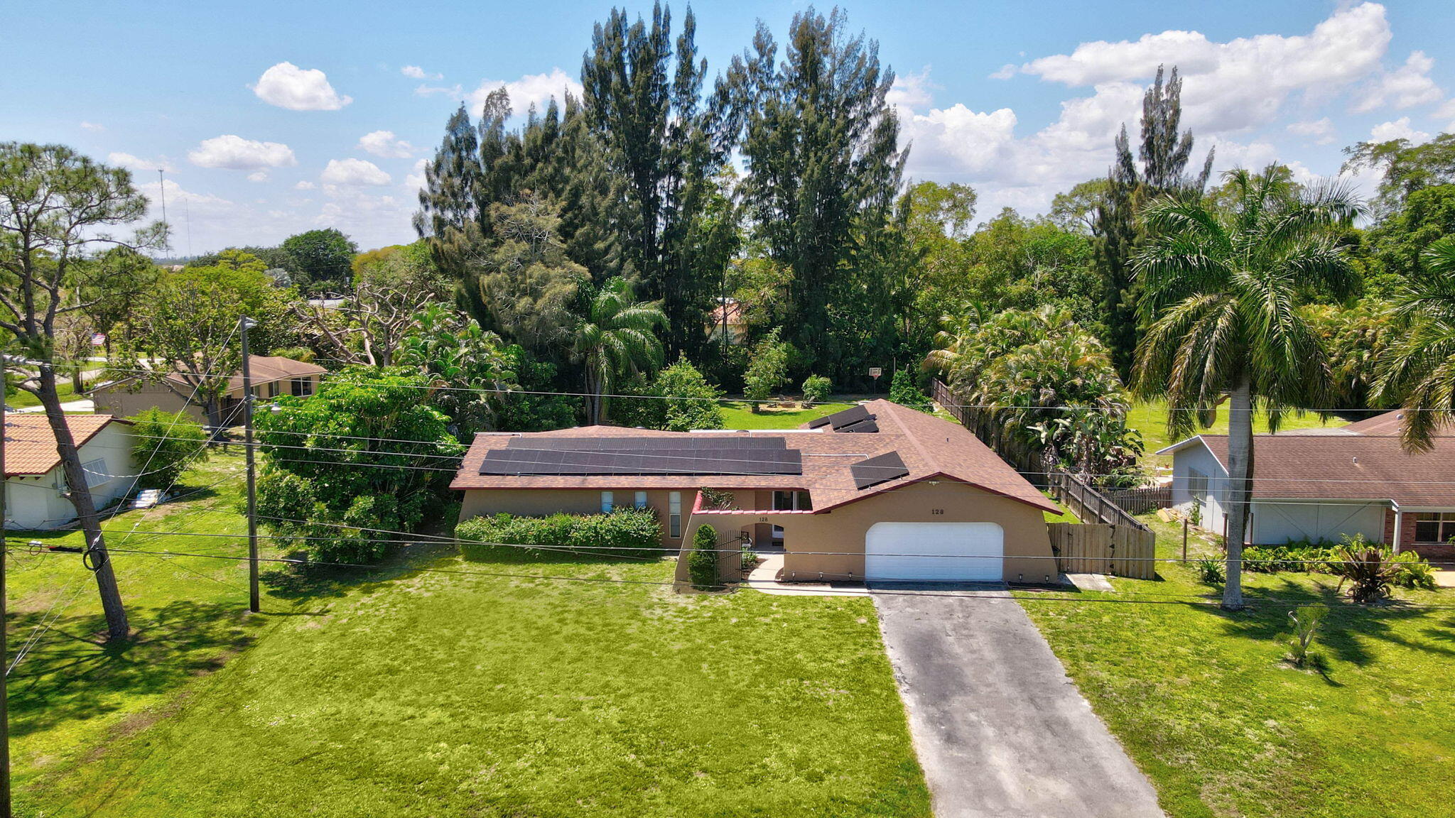 FLORIDA GARDENS 2 - Residential