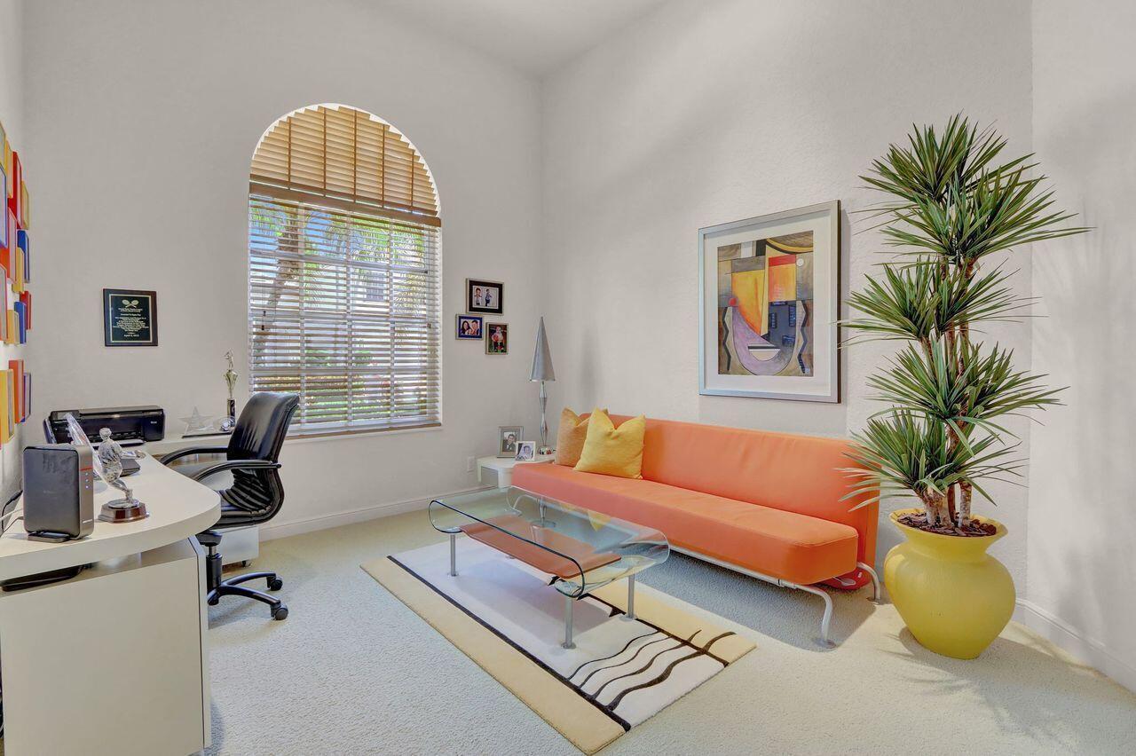 MAYFAIR AT WOODFIELD COUNTRY CLUB - Residential Lease