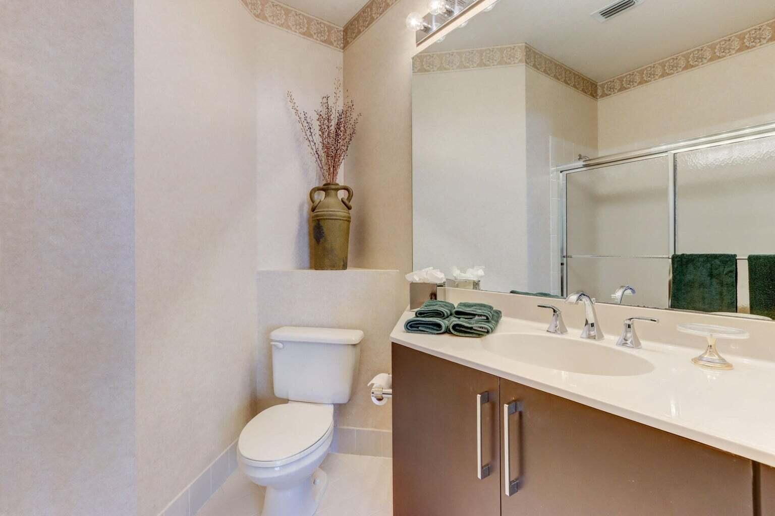 MAYFAIR AT WOODFIELD COUNTRY CLUB - Residential Lease