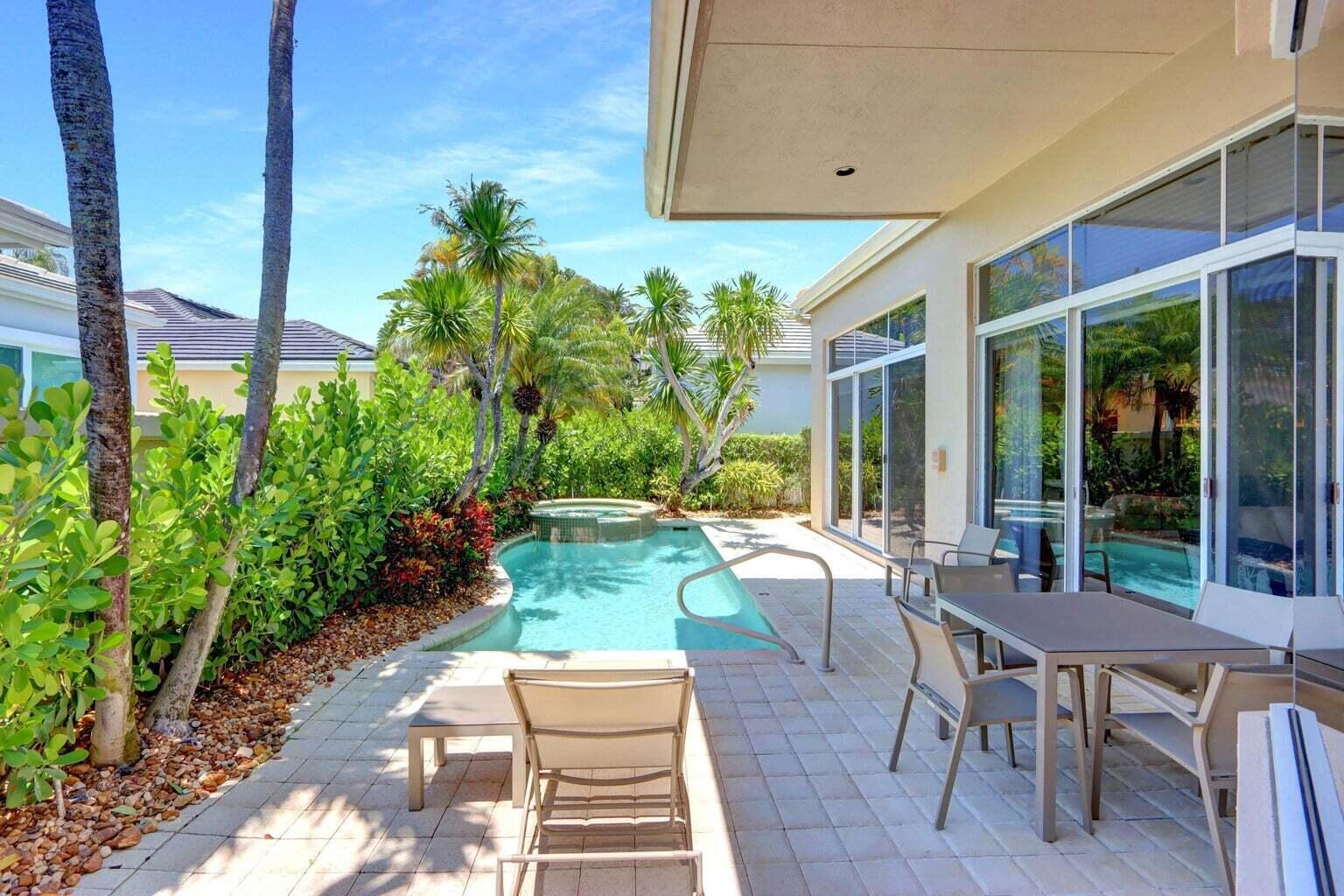 MAYFAIR AT WOODFIELD COUNTRY CLUB - Residential Lease