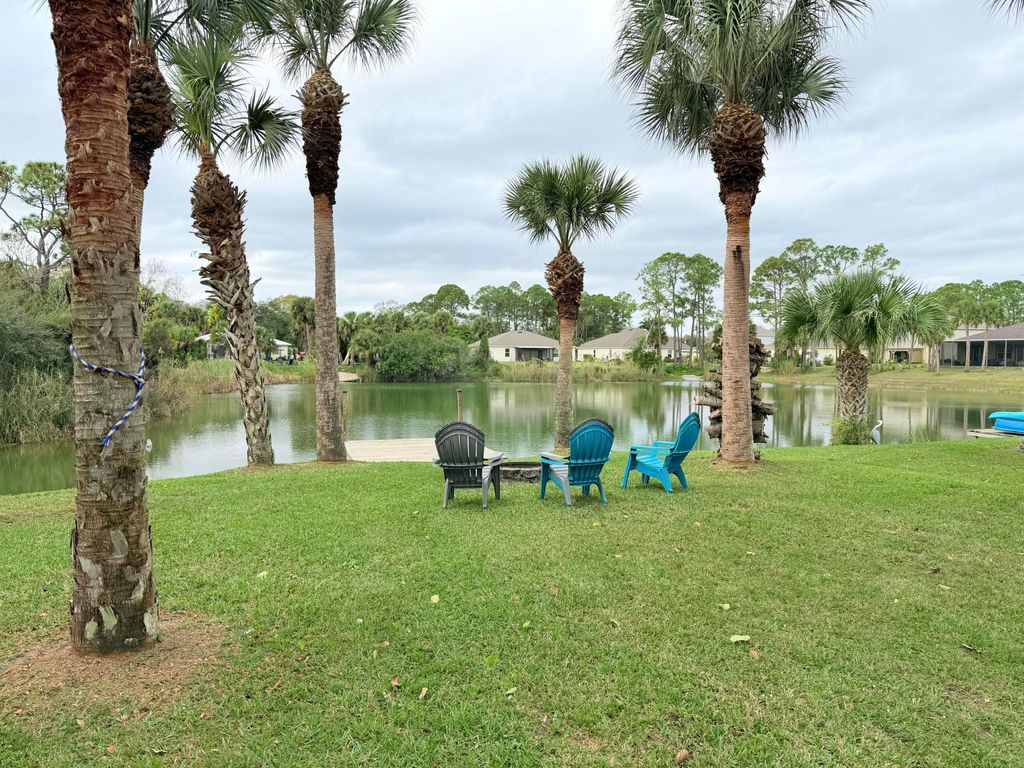 Photo of 8425 94th Avenue, Vero Beach, FL 32967 (MLS # R11153779)