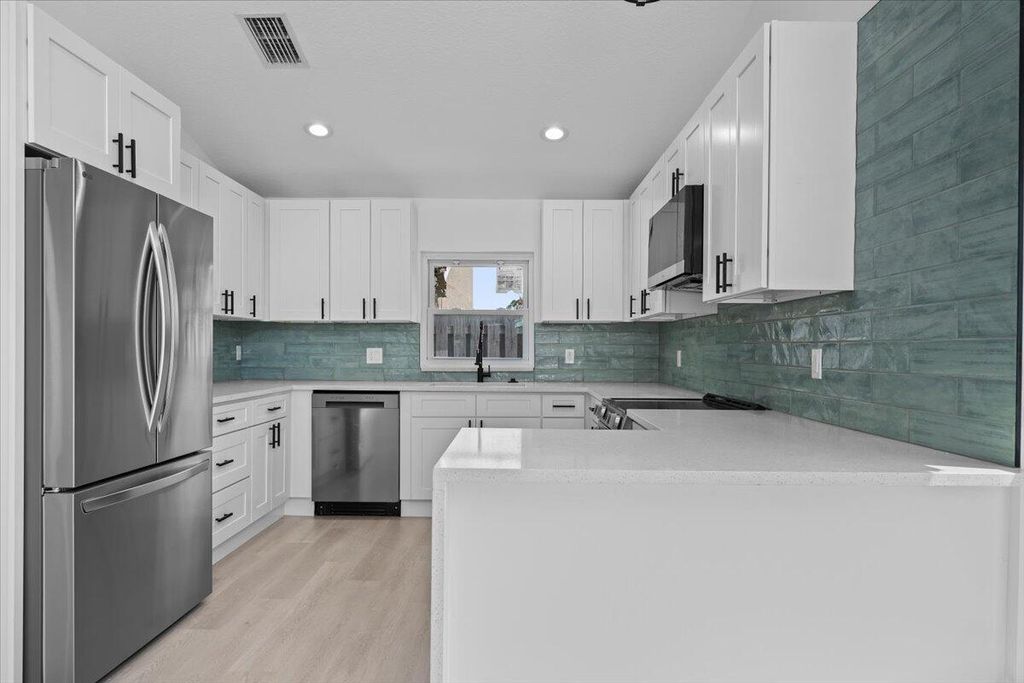 Photo of 6334 Foster Street, Jupiter, FL 33458 (MLS # B26007403)