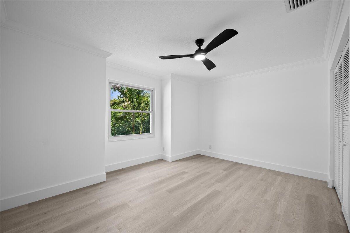 NORTH PALM BEACH HEIGHTS - Residential