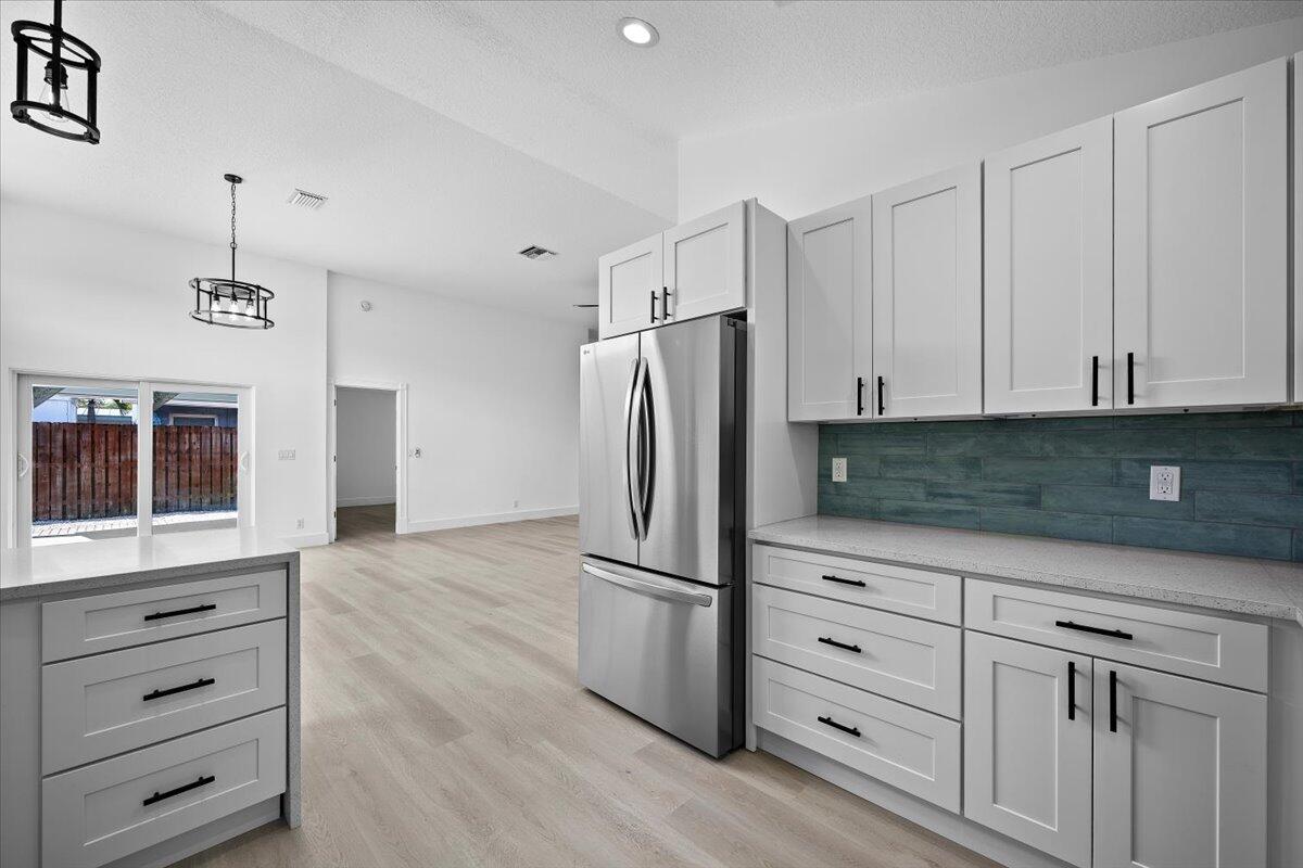 NORTH PALM BEACH HEIGHTS - Residential