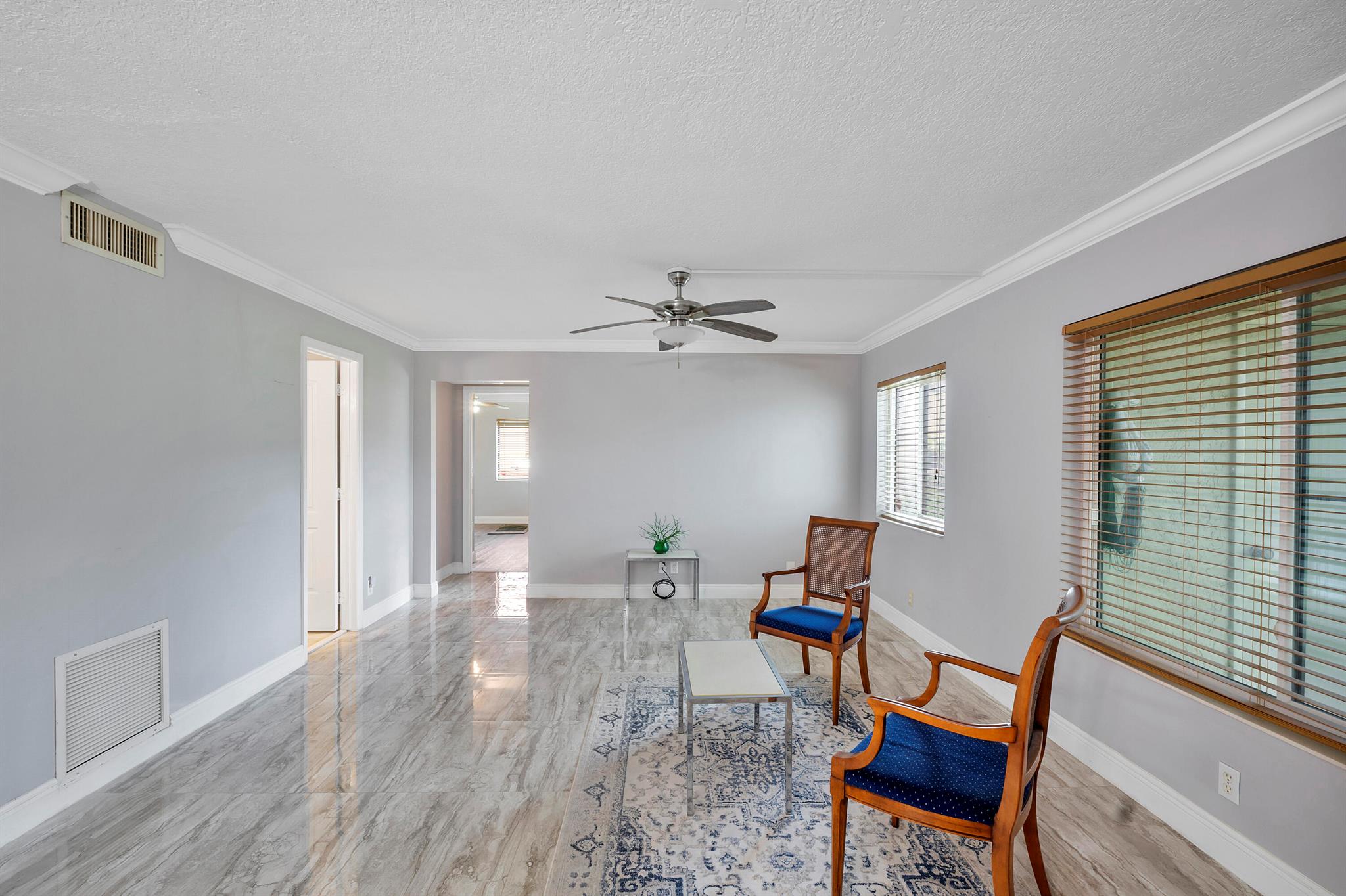 512 Shady Pine Way B1, Greenacres, FL, 33415/$260,000 3 512 Shady Pine Way B1