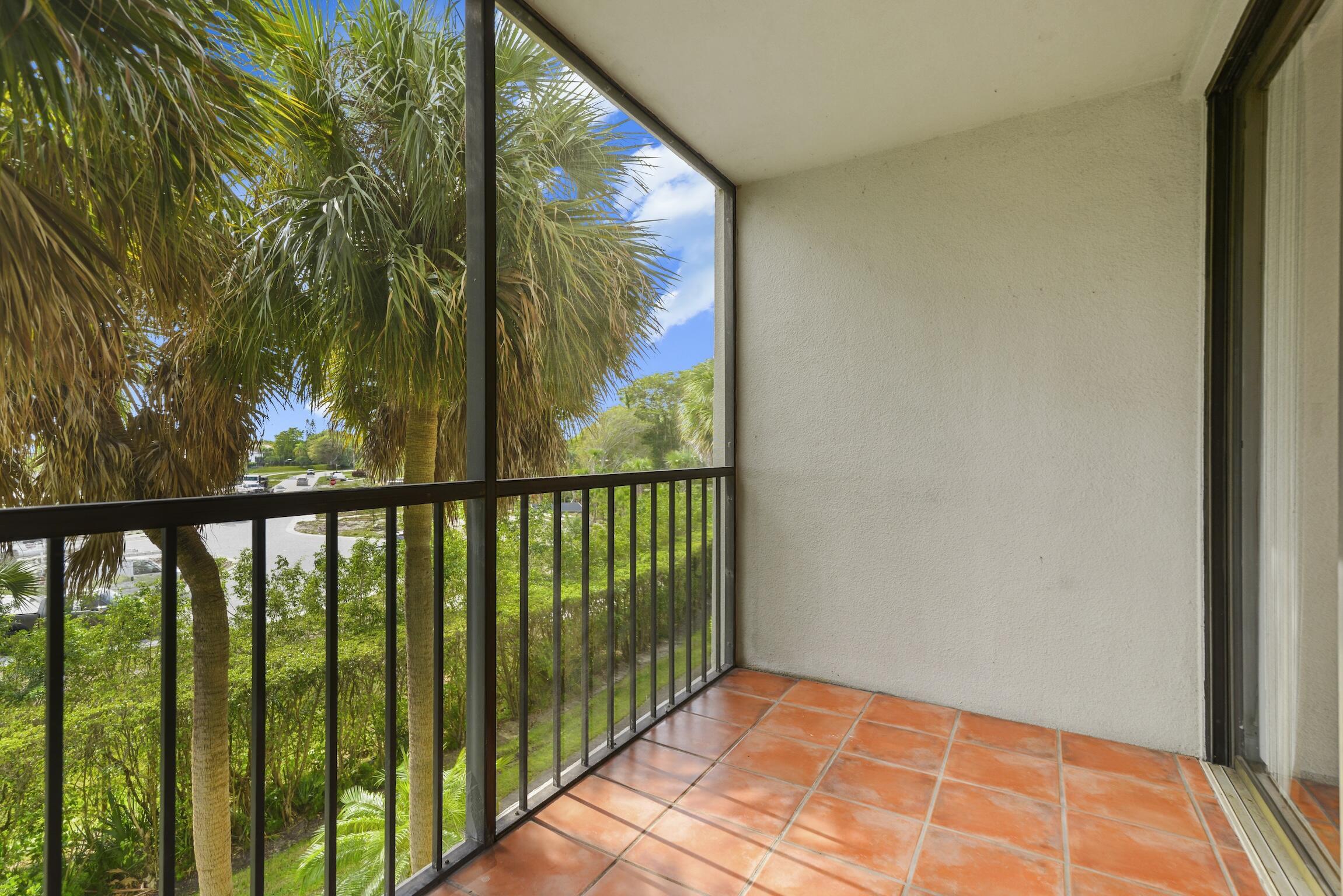 WELLESLEY PARK CONDO - Residential