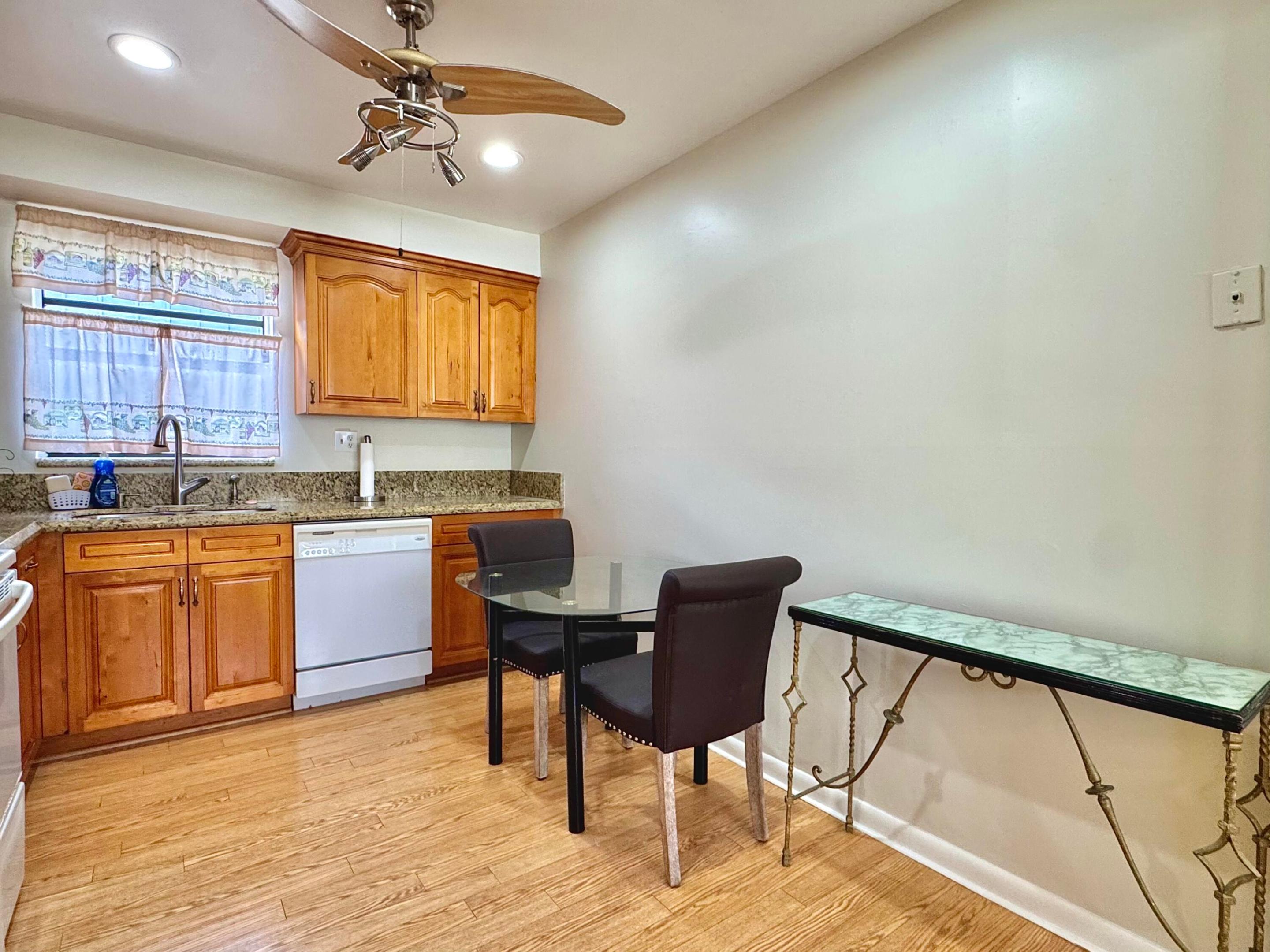 KINGS POINT PIEDMONT CONDOS - Residential