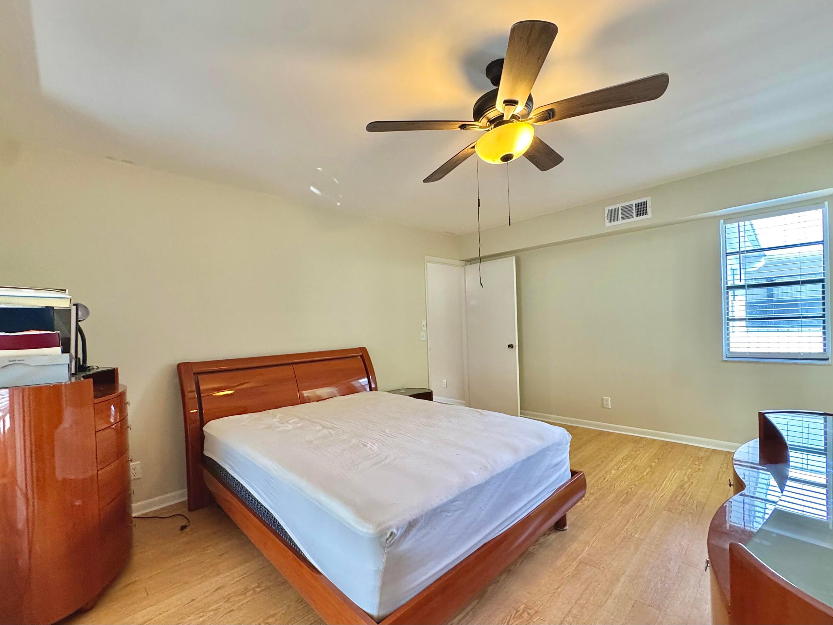 KINGS POINT PIEDMONT CONDOS - Residential