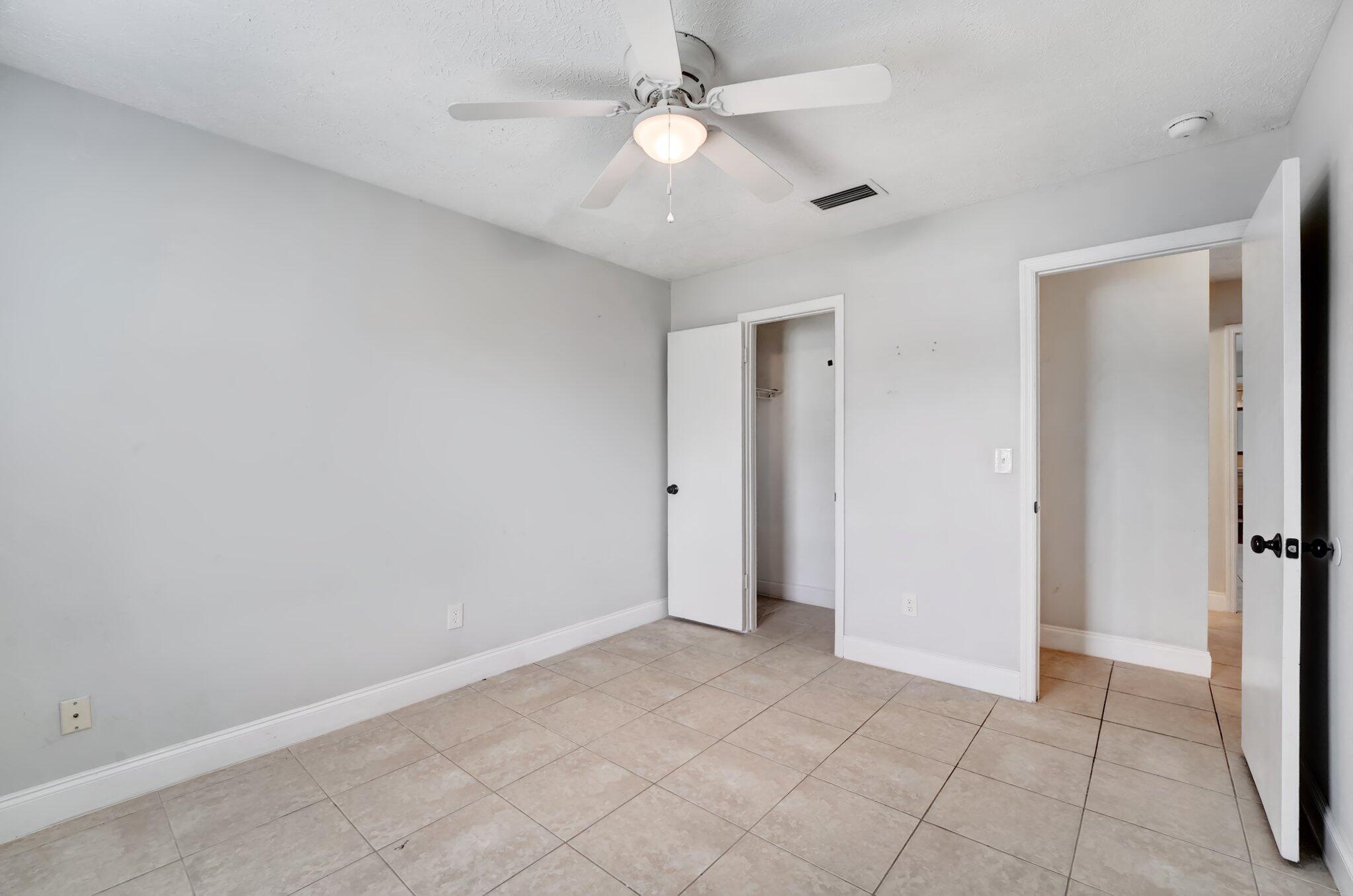 PORT ST LUCIE SECTION 10 - Residential