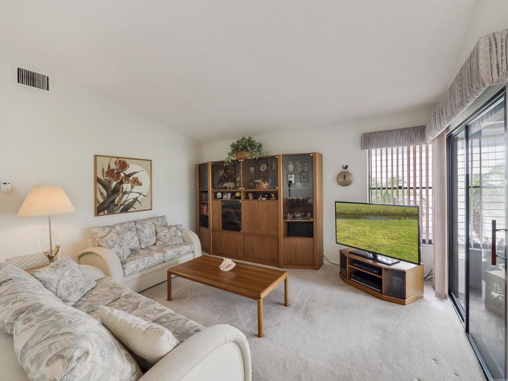 BEDFORD MEWS AT WELLINGTON - Residential