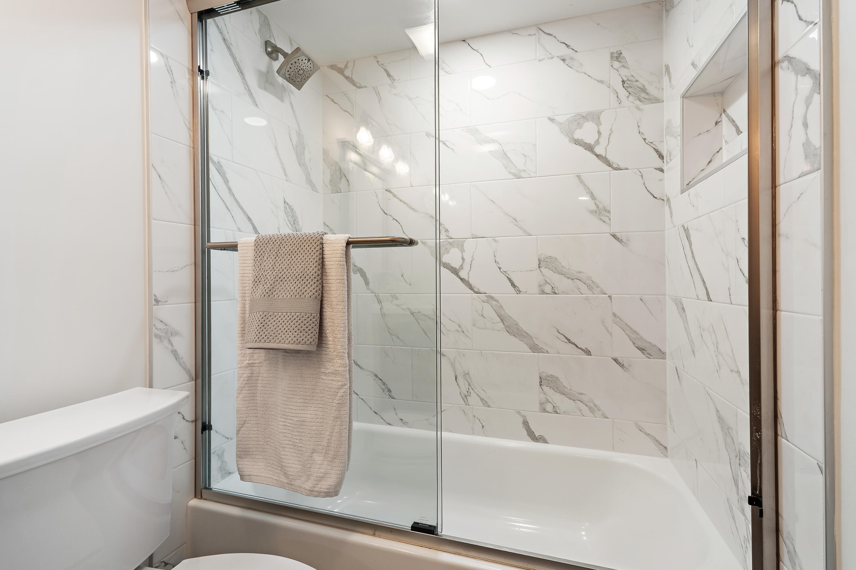 JUPITER BAY EAST CONDO - Residential Lease