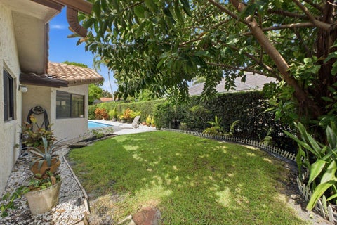 Tiny photo for 2719 Oak Tree Lane, Oakland Park, FL 33309 (MLS # B26049551)