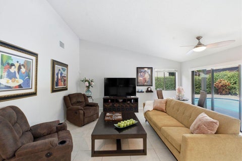 Tiny photo for 2719 Oak Tree Lane, Oakland Park, FL 33309 (MLS # B26049551)